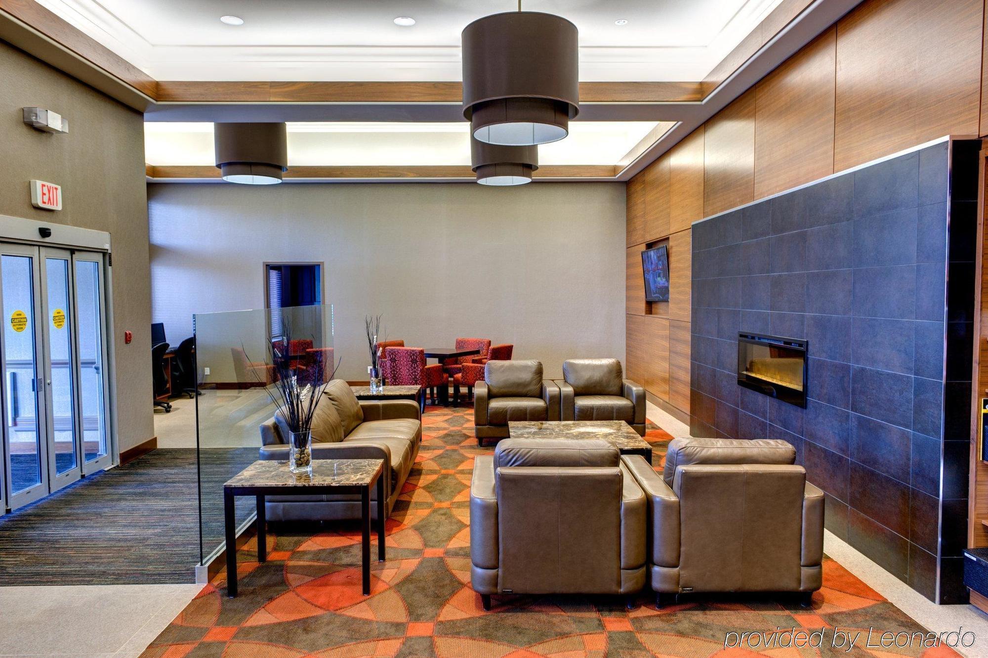 Radisson Hotel & Suites פורט מקמארי מראה חיצוני תמונה